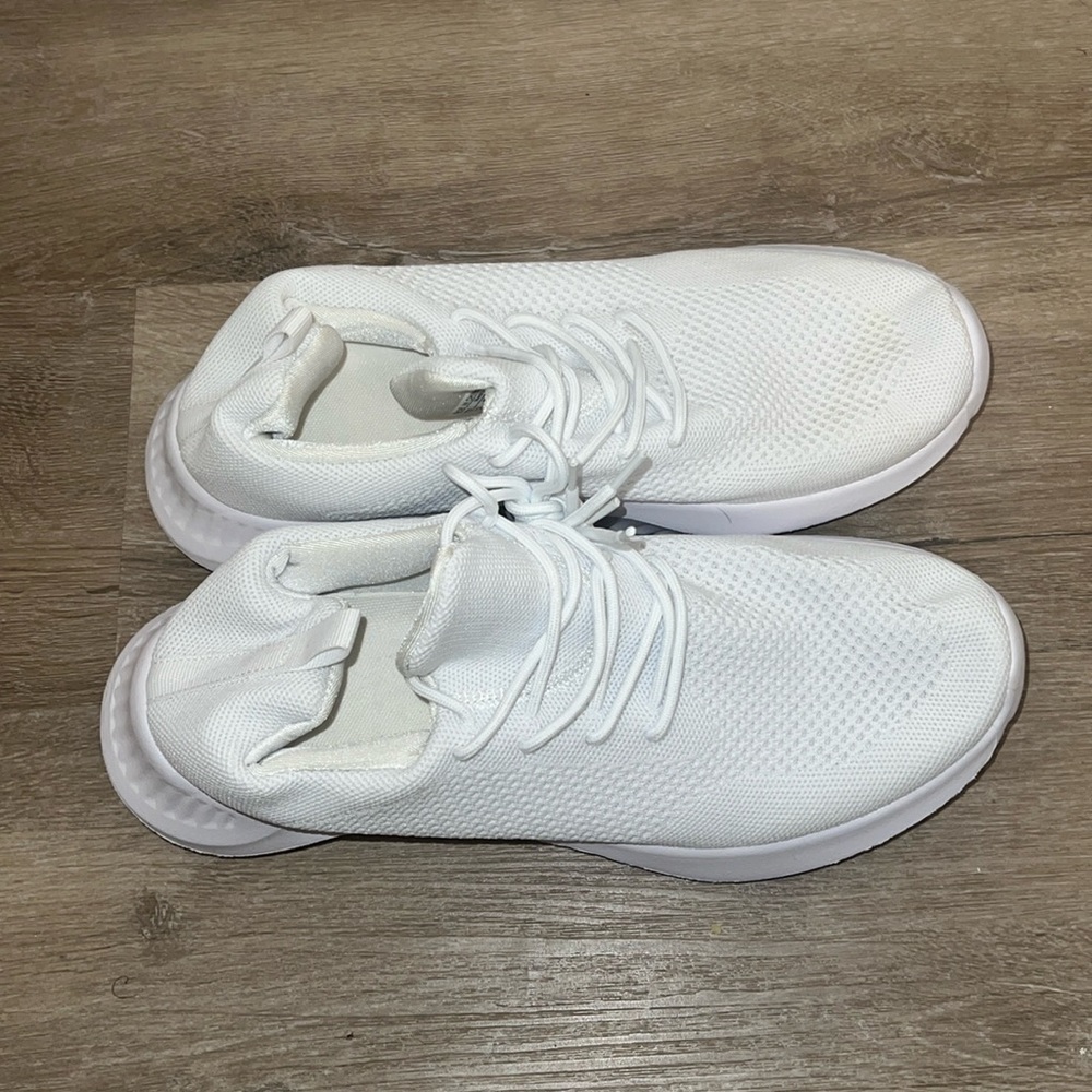 NEW Plain White Brand-less Men’s Sneaker European Athletic Shoe